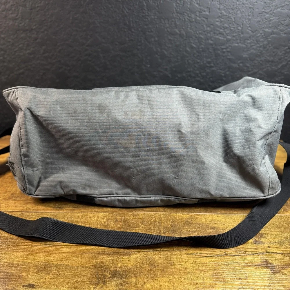 Hugo Boss‎ Parfums Gray Ripstop Nylon Travel Duffel Bag Mens Large